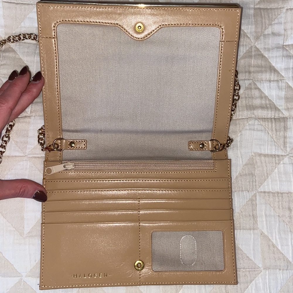 Halogen - Picture 2 of 5